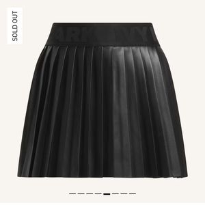IVY PARK Noir Pleated Mini Skirt